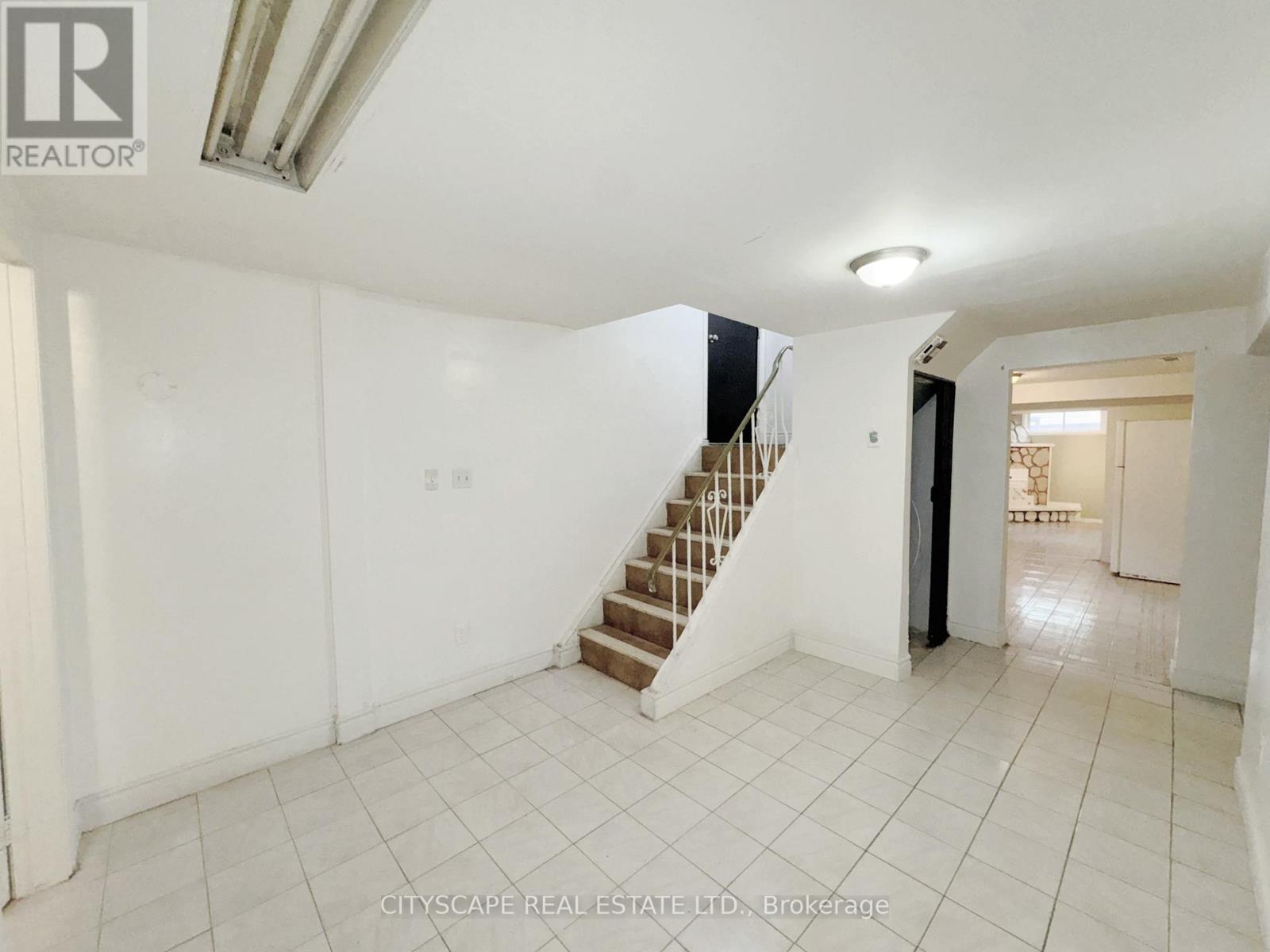 3708 Woodruff Crescent, Mississauga, Ontario  L4T 1T9 - Photo 27 - W12494590