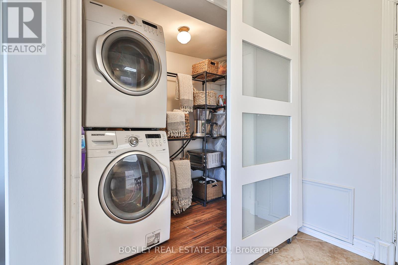 30 Aileen Avenue, Toronto, Ontario  M6M 1E6 - Photo 19 - W12494596