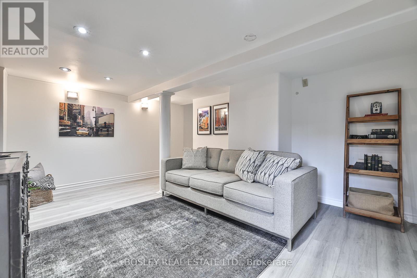 30 Aileen Avenue, Toronto, Ontario  M6M 1E6 - Photo 22 - W12494596