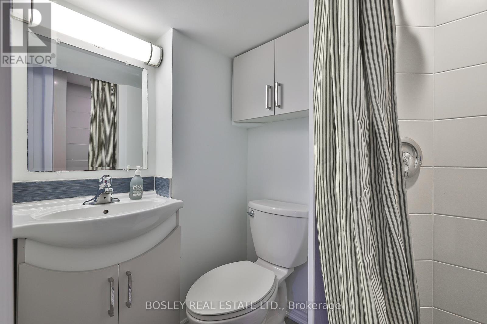 30 Aileen Avenue, Toronto, Ontario  M6M 1E6 - Photo 28 - W12494596