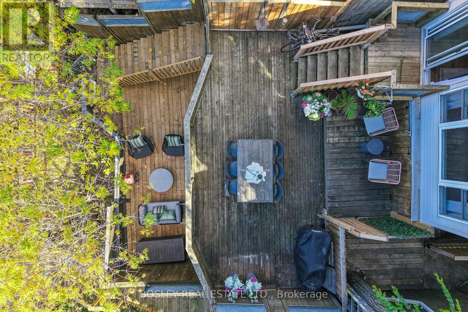 30 Aileen Avenue, Toronto, Ontario  M6M 1E6 - Photo 38 - W12494596