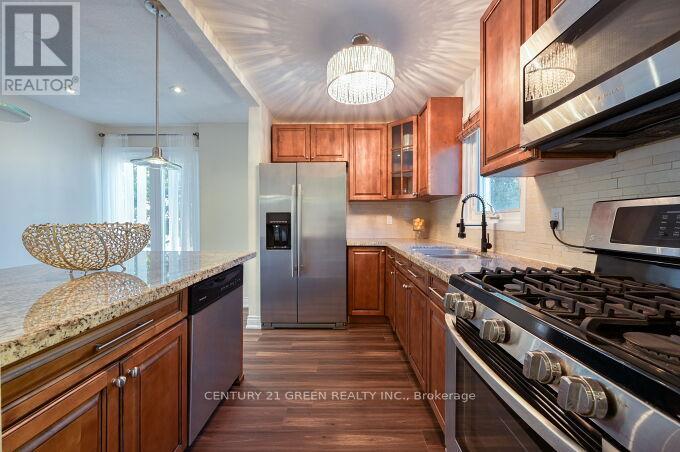 1 Greenarrow Court, Brampton, Ontario  L6S 2K1 - Photo 19 - W12494614