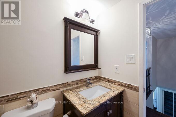 1 Greenarrow Court, Brampton, Ontario  L6S 2K1 - Photo 32 - W12494614