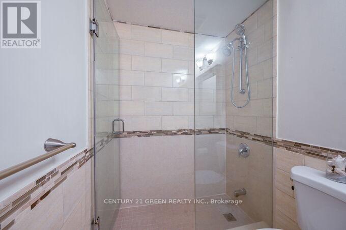 1 Greenarrow Court, Brampton, Ontario  L6S 2K1 - Photo 33 - W12494614