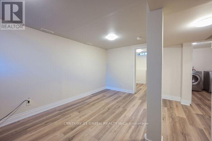 1 Greenarrow Court, Brampton, Ontario  L6S 2K1 - Photo 43 - W12494614