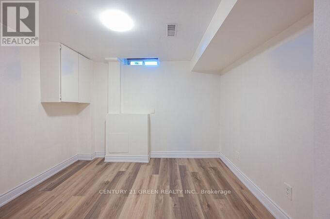 1 Greenarrow Court, Brampton, Ontario  L6S 2K1 - Photo 44 - W12494614