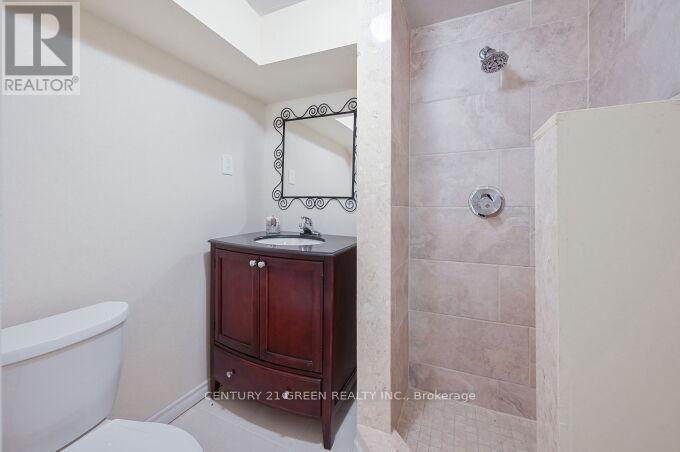 1 Greenarrow Court, Brampton, Ontario  L6S 2K1 - Photo 46 - W12494614