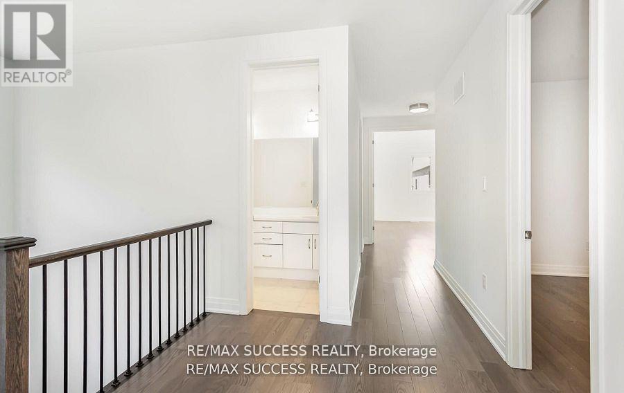 3130 Travertine Drive N, Oakville, Ontario  L6M 4L8 - Photo 14 - W12494628