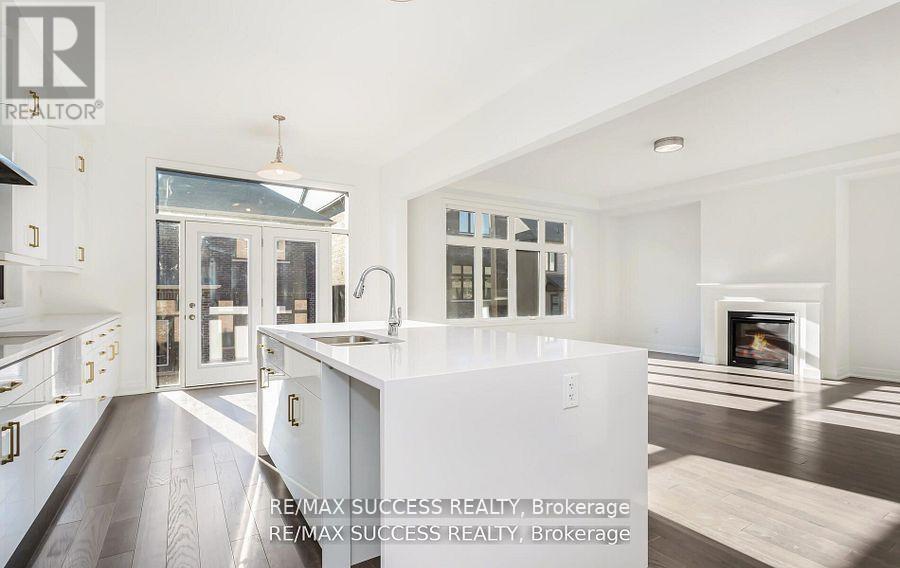 3130 Travertine Drive N, Oakville, Ontario  L6M 4L8 - Photo 20 - W12494628