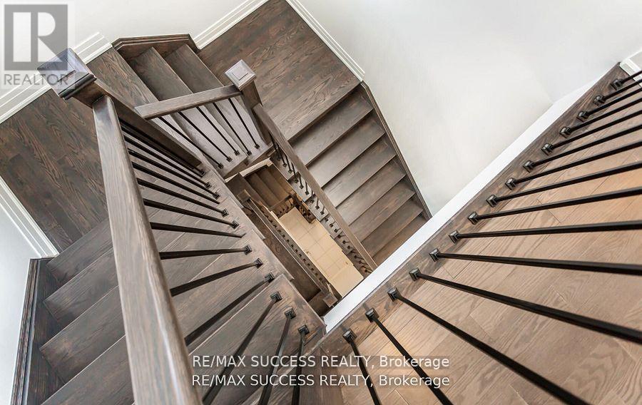 3130 Travertine Drive N, Oakville, Ontario  L6M 4L8 - Photo 30 - W12494628