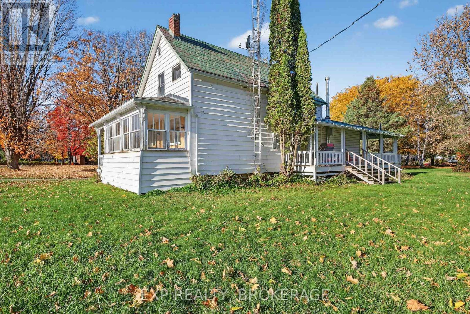 13 William Street, Rideau Lakes, Ontario  K0E 1G0 - Photo 3 - X12494638