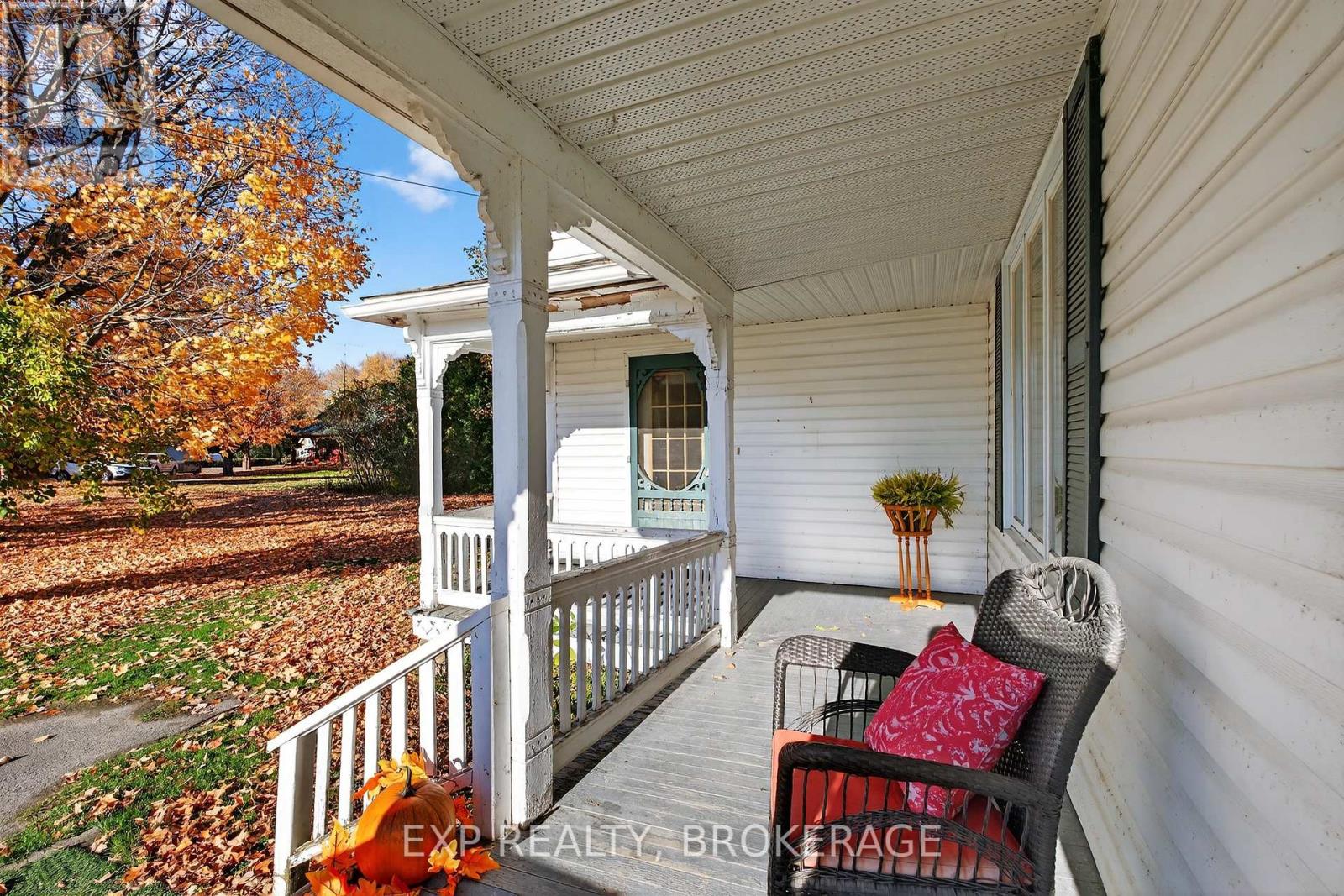 13 William Street, Rideau Lakes, Ontario  K0E 1G0 - Photo 4 - X12494638