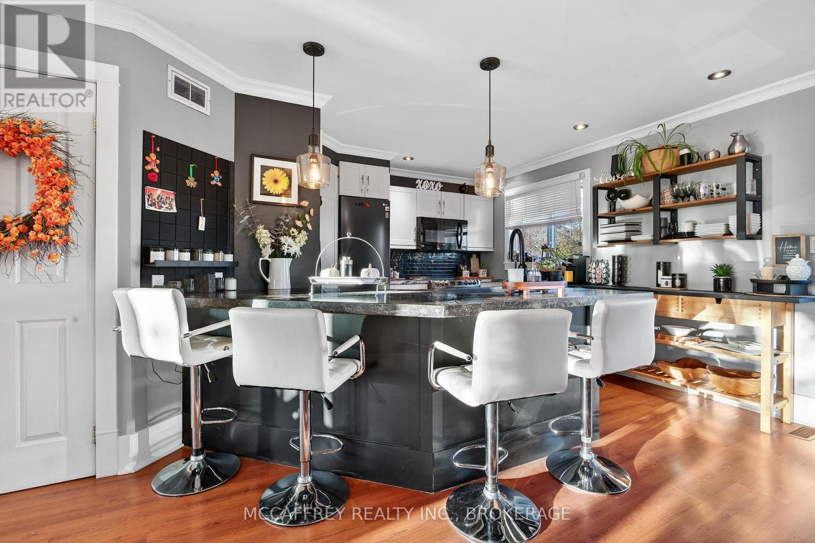 45 Huron Street, Greater Napanee (Greater Napanee), Ontario  K7R 3L2 - Photo 10 - X12494650