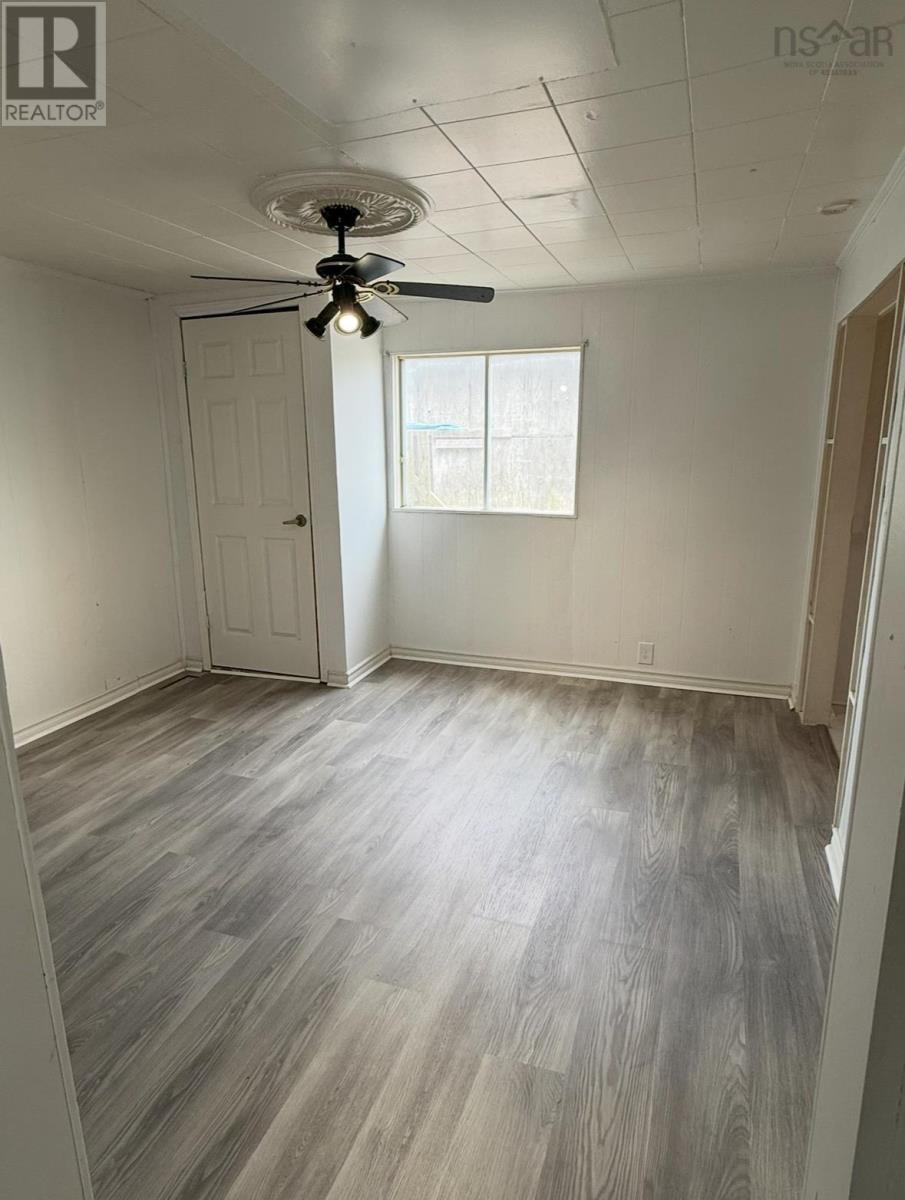 2 International, Glace Bay, Nova Scotia  B1A 3P7 - Photo 6 - 202525927