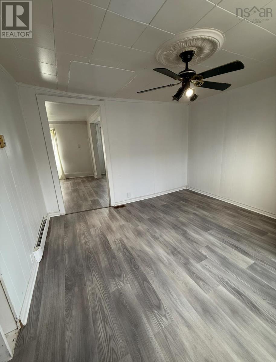 2 International, Glace Bay, Nova Scotia  B1A 3P7 - Photo 5 - 202525927