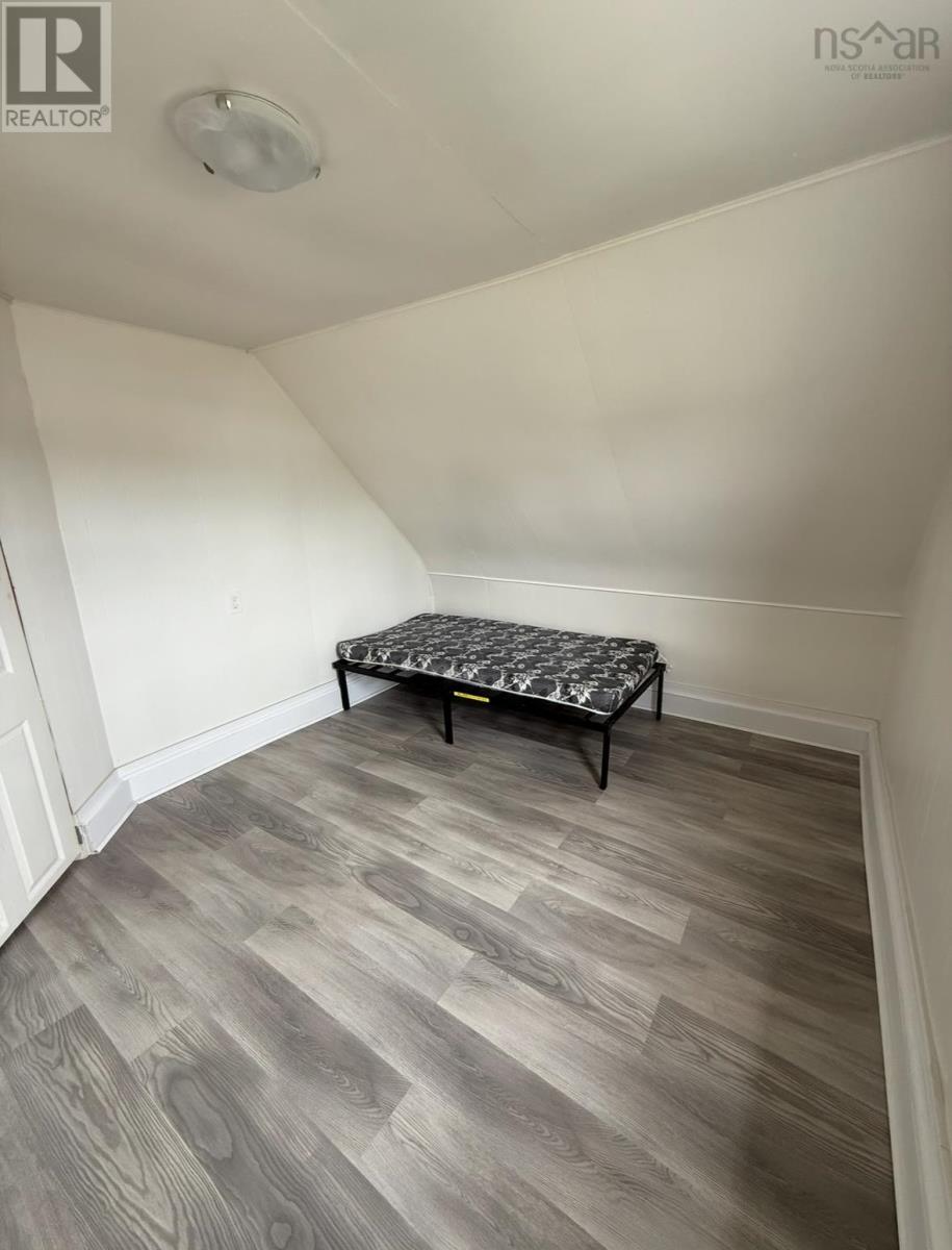 2 International, Glace Bay, Nova Scotia  B1A 3P7 - Photo 16 - 202525927