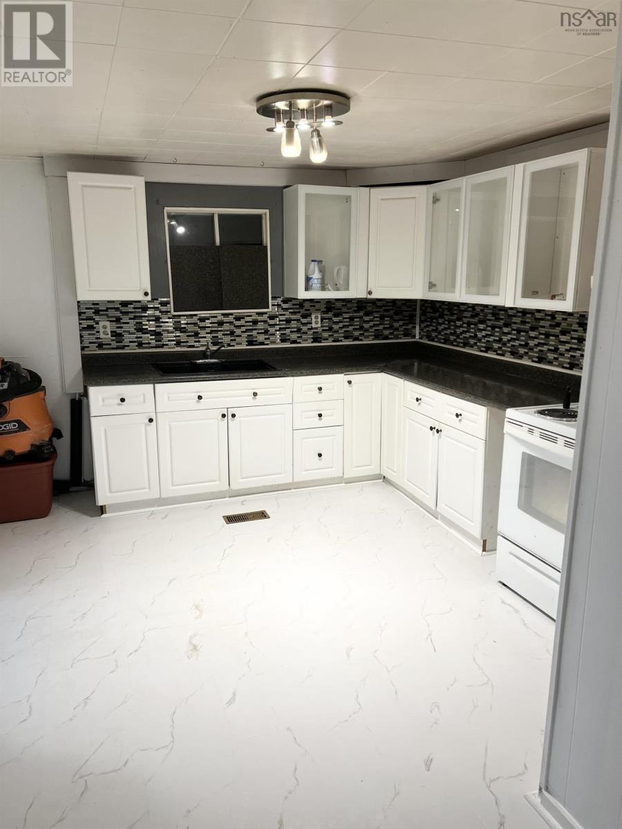 2 International, Glace Bay, Nova Scotia  B1A 3P7 - Photo 24 - 202525927