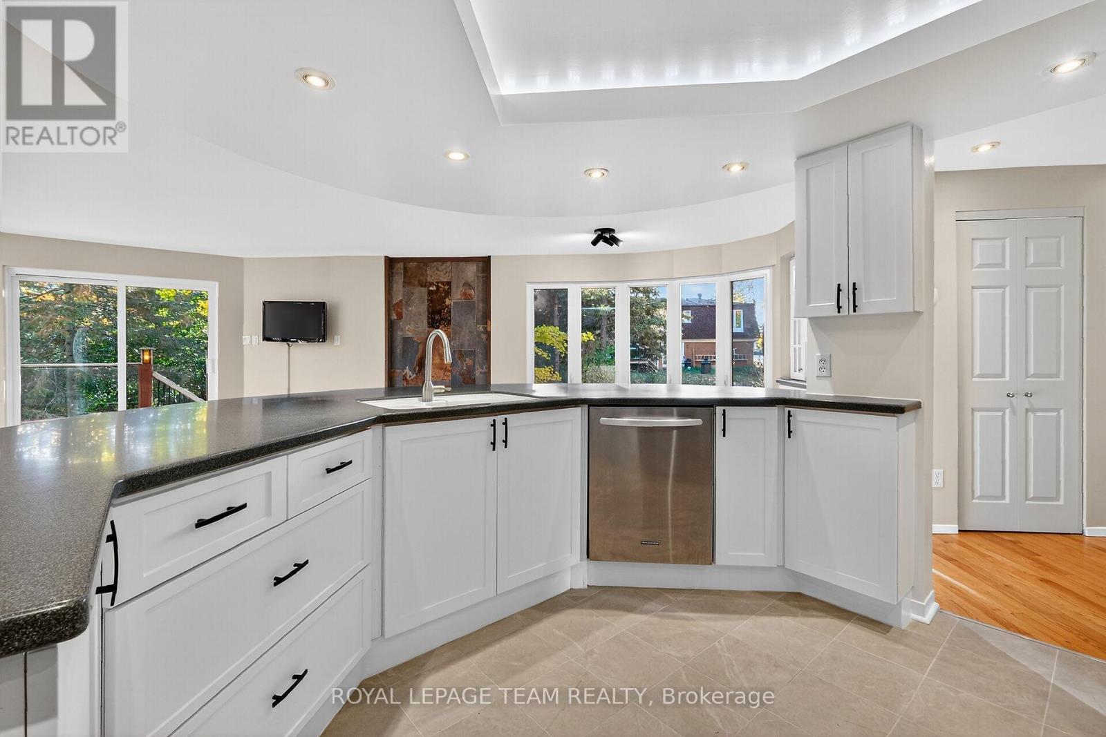 5 Gladiola Place, Ottawa, Ontario  K2G 0V4 - Photo 13 - X12494652