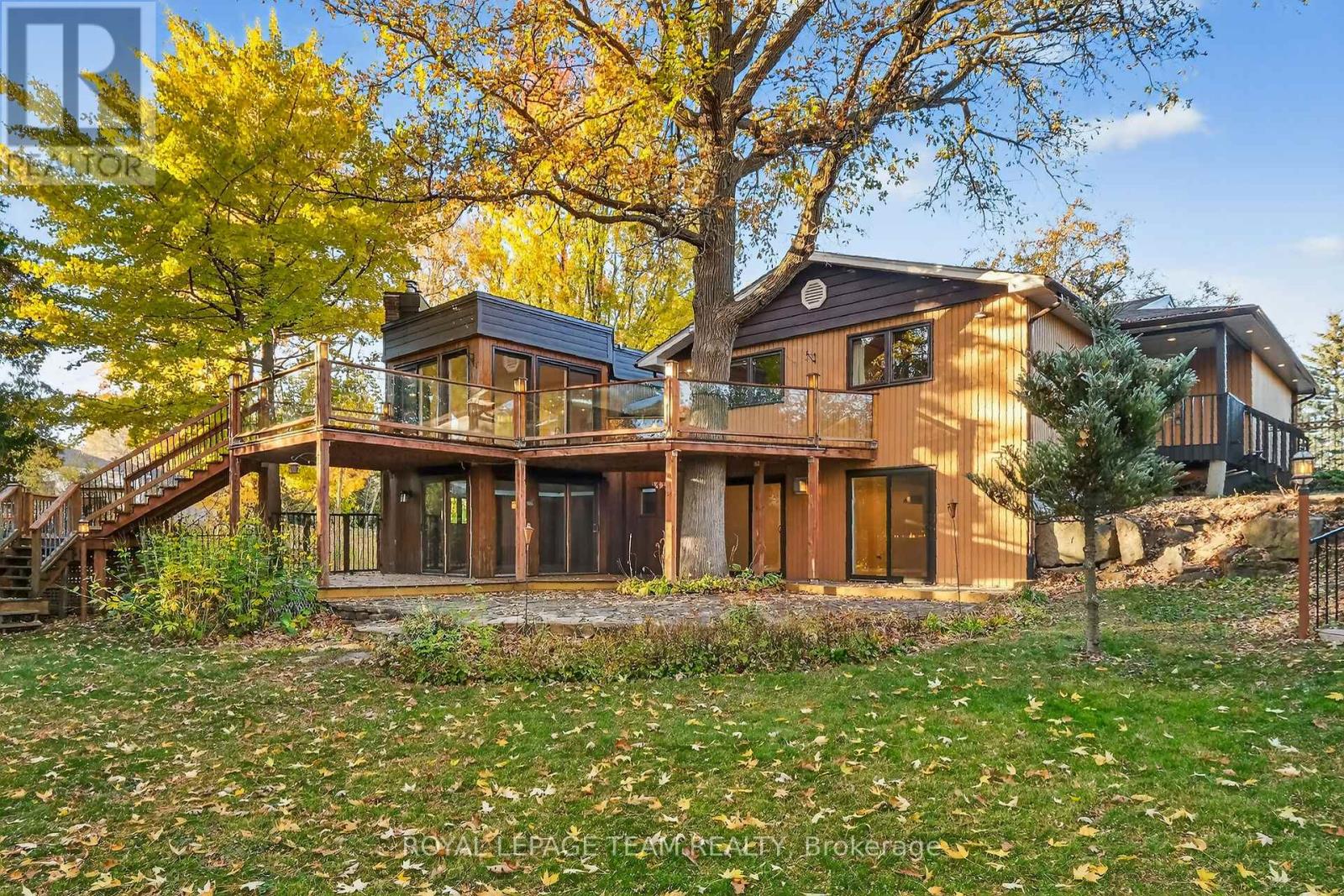 5 Gladiola Place, Ottawa, Ontario  K2G 0V4 - Photo 3 - X12494652