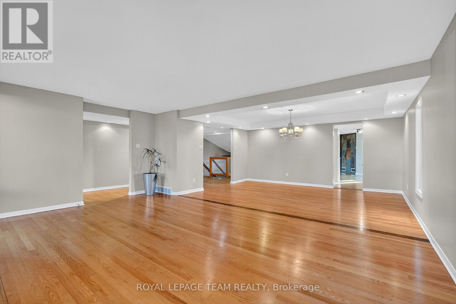 5 Gladiola Place, Ottawa, Ontario  K2G 0V4 - Photo 8 - X12494652