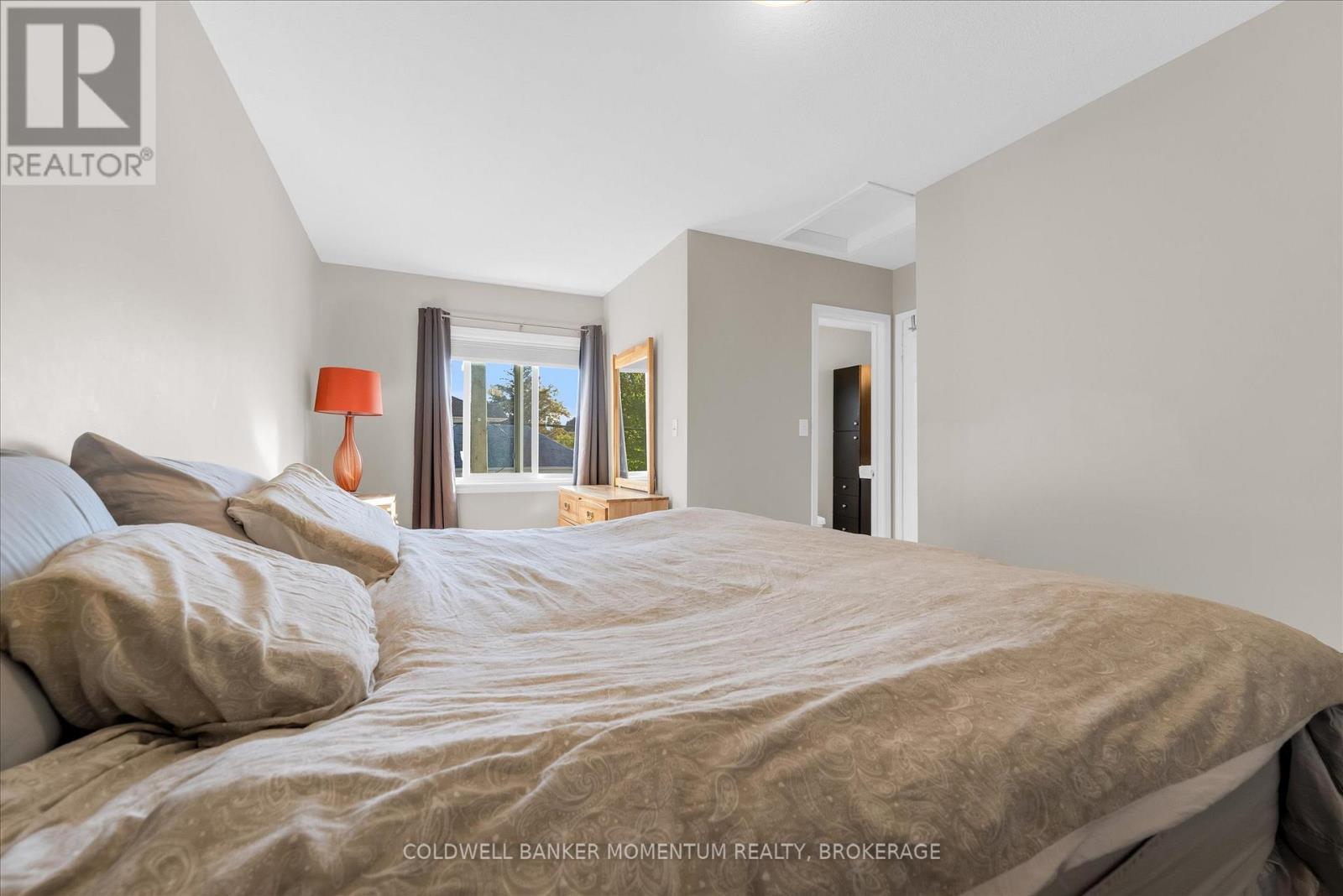 58 Margery Avenue, St. Catharines, Ontario  L2R 6K1 - Photo 15 - X12494644