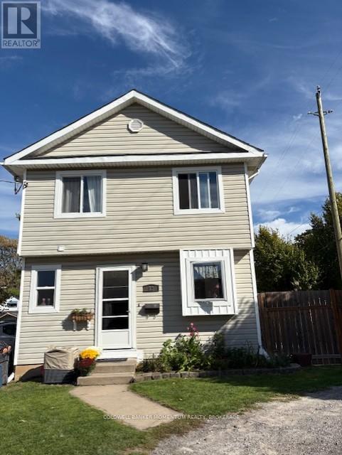 58 Margery Avenue, St. Catharines, Ontario  L2R 6K1 - Photo 2 - X12494644