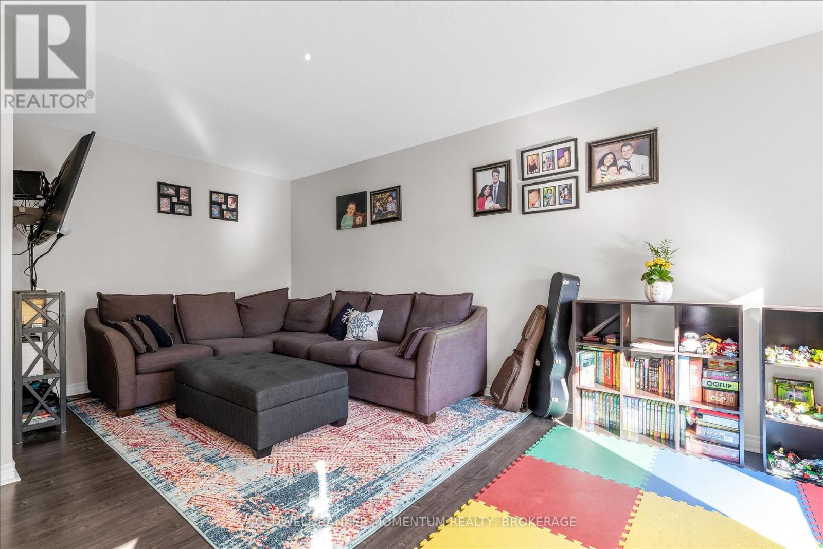 58 Margery Avenue, St. Catharines, Ontario  L2R 6K1 - Photo 8 - X12494644