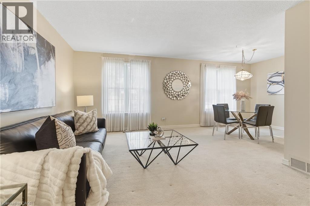 7 Farmer Court, Hamilton, Ontario  L9C 5X9 - Photo 6 - 40773897