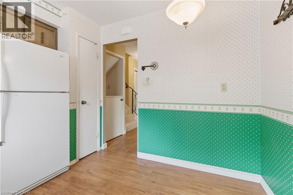 7 Farmer Court, Hamilton, Ontario  L9C 5X9 - Photo 14 - 40773897