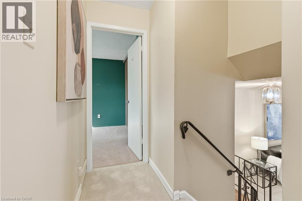 7 Farmer Court, Hamilton, Ontario  L9C 5X9 - Photo 17 - 40773897