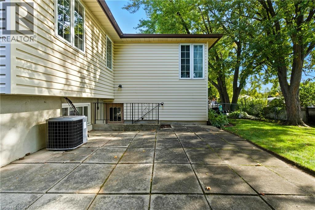7 Farmer Court, Hamilton, Ontario  L9C 5X9 - Photo 40 - 40773897