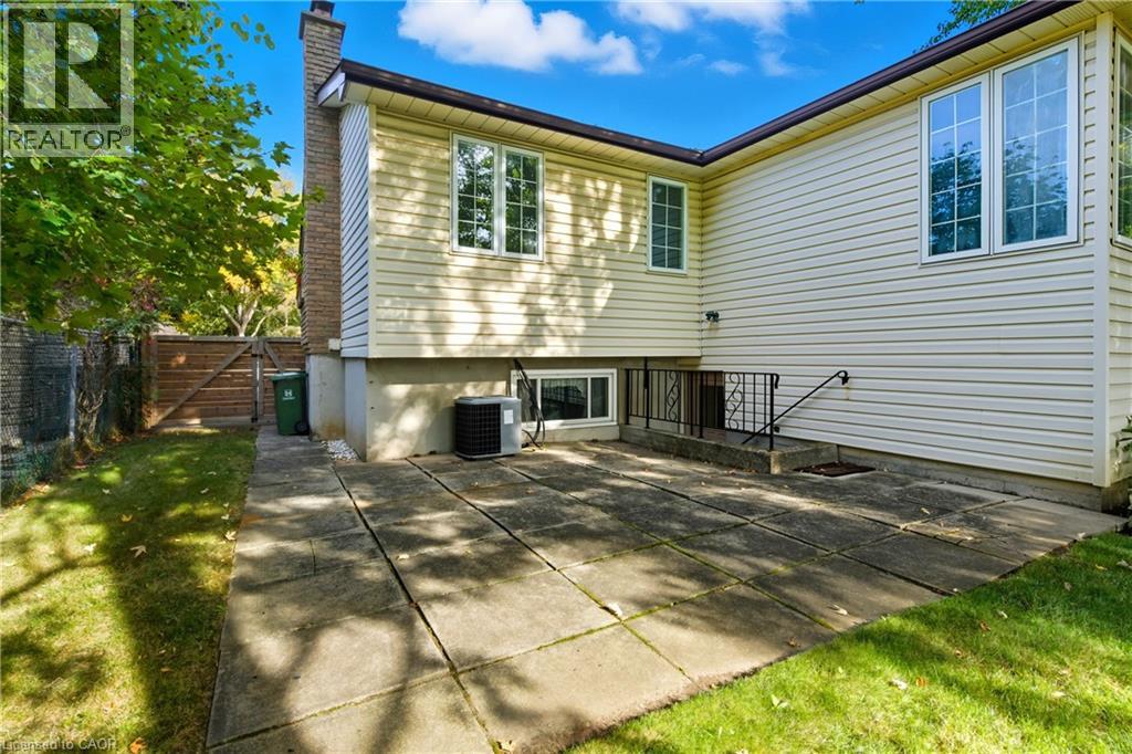 7 Farmer Court, Hamilton, Ontario  L9C 5X9 - Photo 41 - 40773897