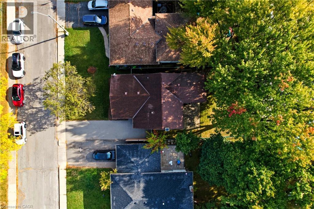 7 Farmer Court, Hamilton, Ontario  L9C 5X9 - Photo 47 - 40773897