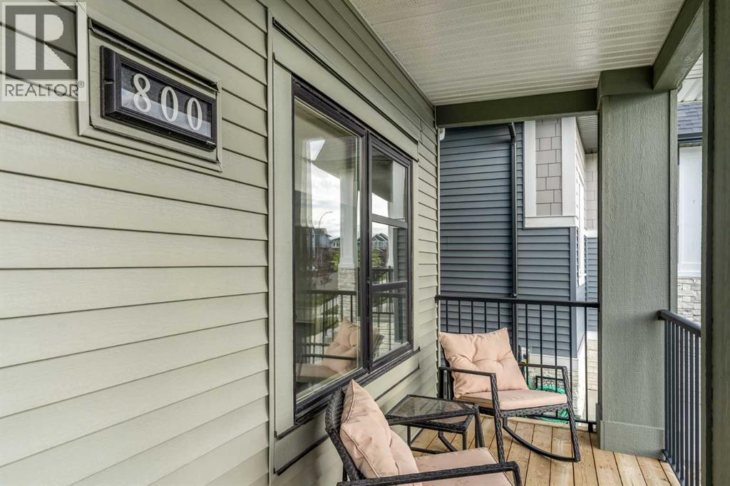 800 Reynolds Manor Sw, Airdrie, Alberta  T4B 5G2 - Photo 5 - A2267864