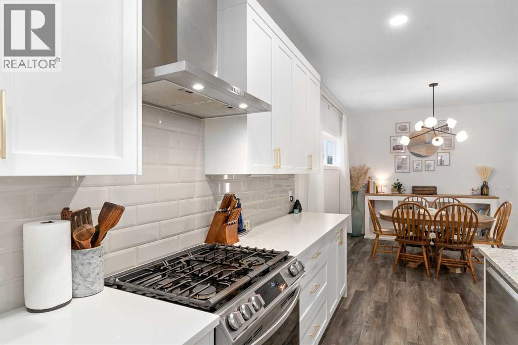 800 Reynolds Manor Sw, Airdrie, Alberta  T4B 5G2 - Photo 9 - A2267864