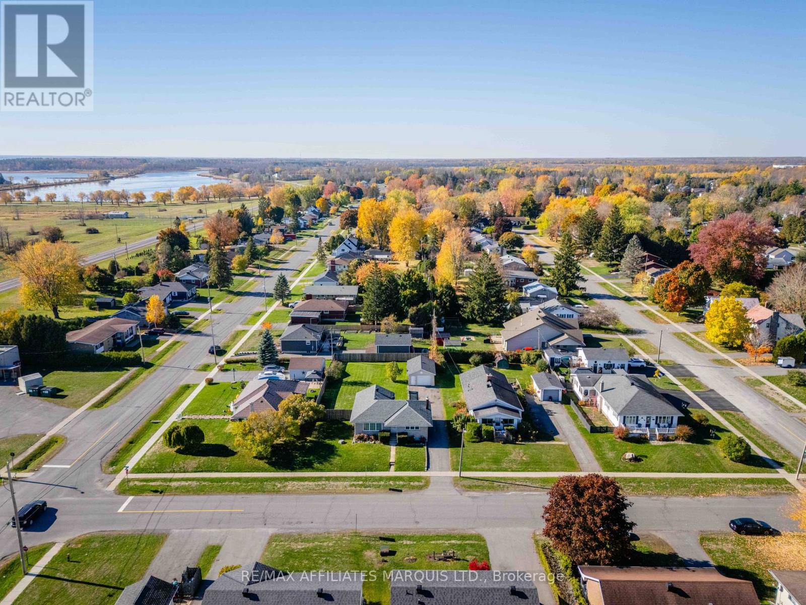 7 Farran Drive, South Stormont, Ontario  K0C 1M0 - Photo 46 - X12494656