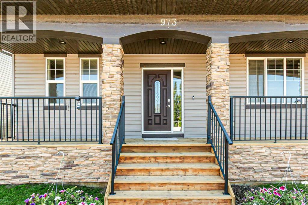 973 Channelside Road Sw, Airdrie, Alberta  T4B 3J4 - Photo 1 - A2245356