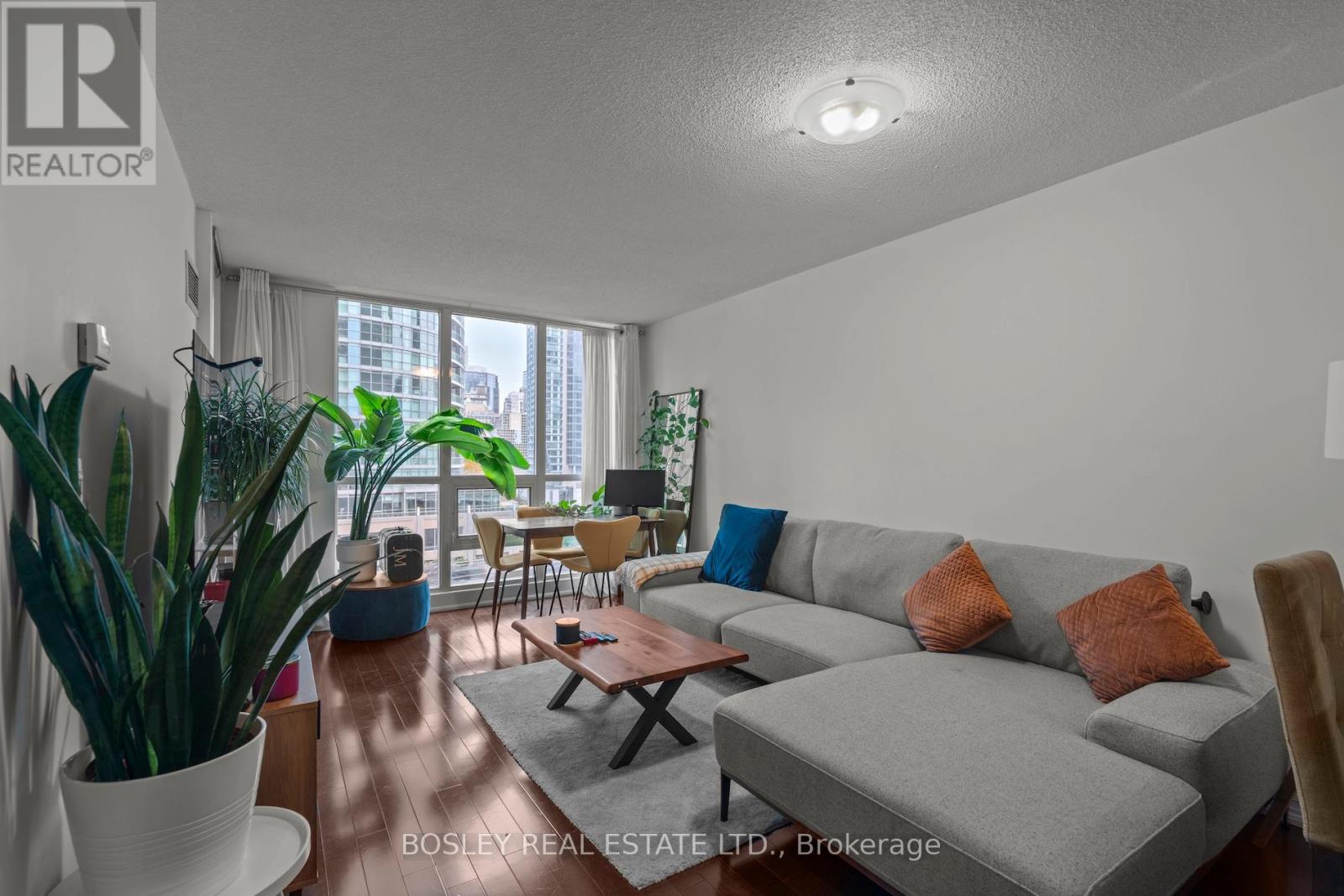 804 - 16 YONGE STREET, Toronto, Ontario