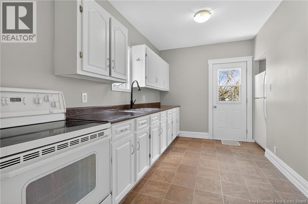 169 Broadway, Moncton, New Brunswick  E1H 1P9 - Photo 17 - NB129408