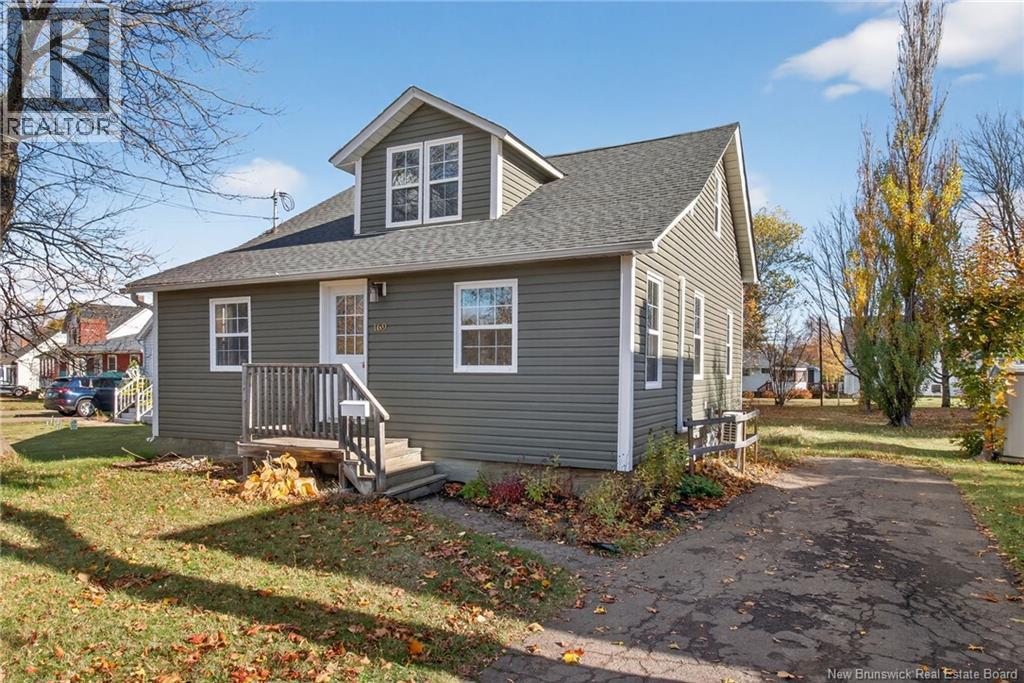 169 Broadway, Moncton, New Brunswick  E1H 1P9 - Photo 2 - NB129408