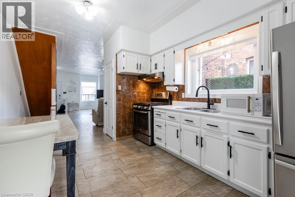 52 Clyde Street, Hamilton, Ontario  L8L 5R4 - Photo 8 - 40776404