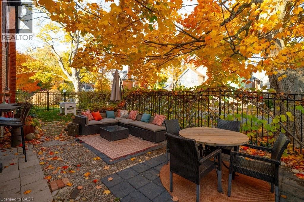 218 Herbert Street, Waterloo, Ontario  N2J 1T9 - Photo 33 - 40784279