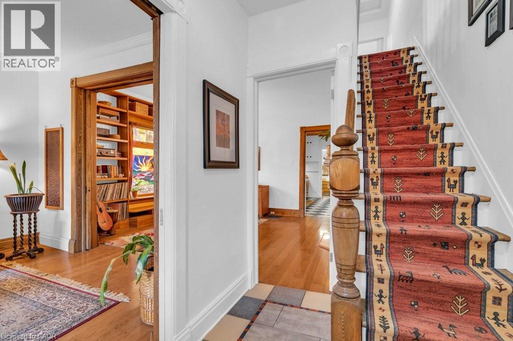 218 Herbert Street, Waterloo, Ontario  N2J 1T9 - Photo 7 - 40784279