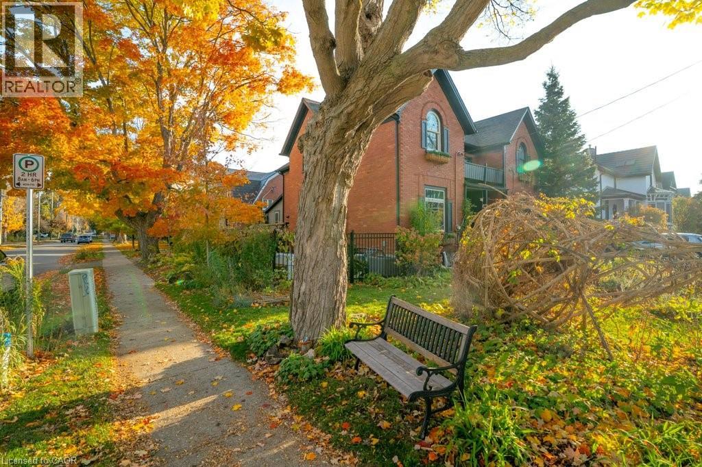 218 Herbert Street, Waterloo, Ontario  N2J 1T9 - Photo 32 - 40784279