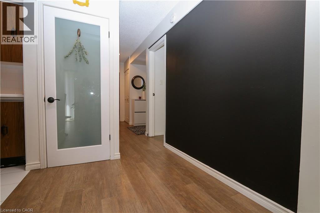 423 Keats Way Unit# 1, Waterloo, Ontario  N2L 5S7 - Photo 6 - 40784570