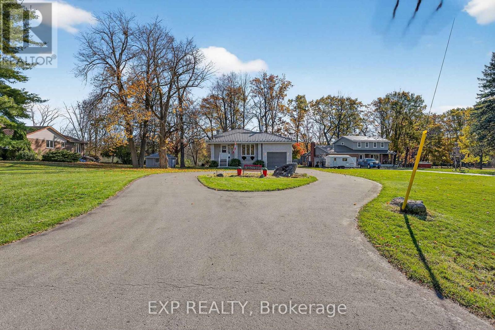 47 Fox Lane, Belleville (Thurlow Ward), Ontario  K0K 2B0 - Photo 2 - X12494734