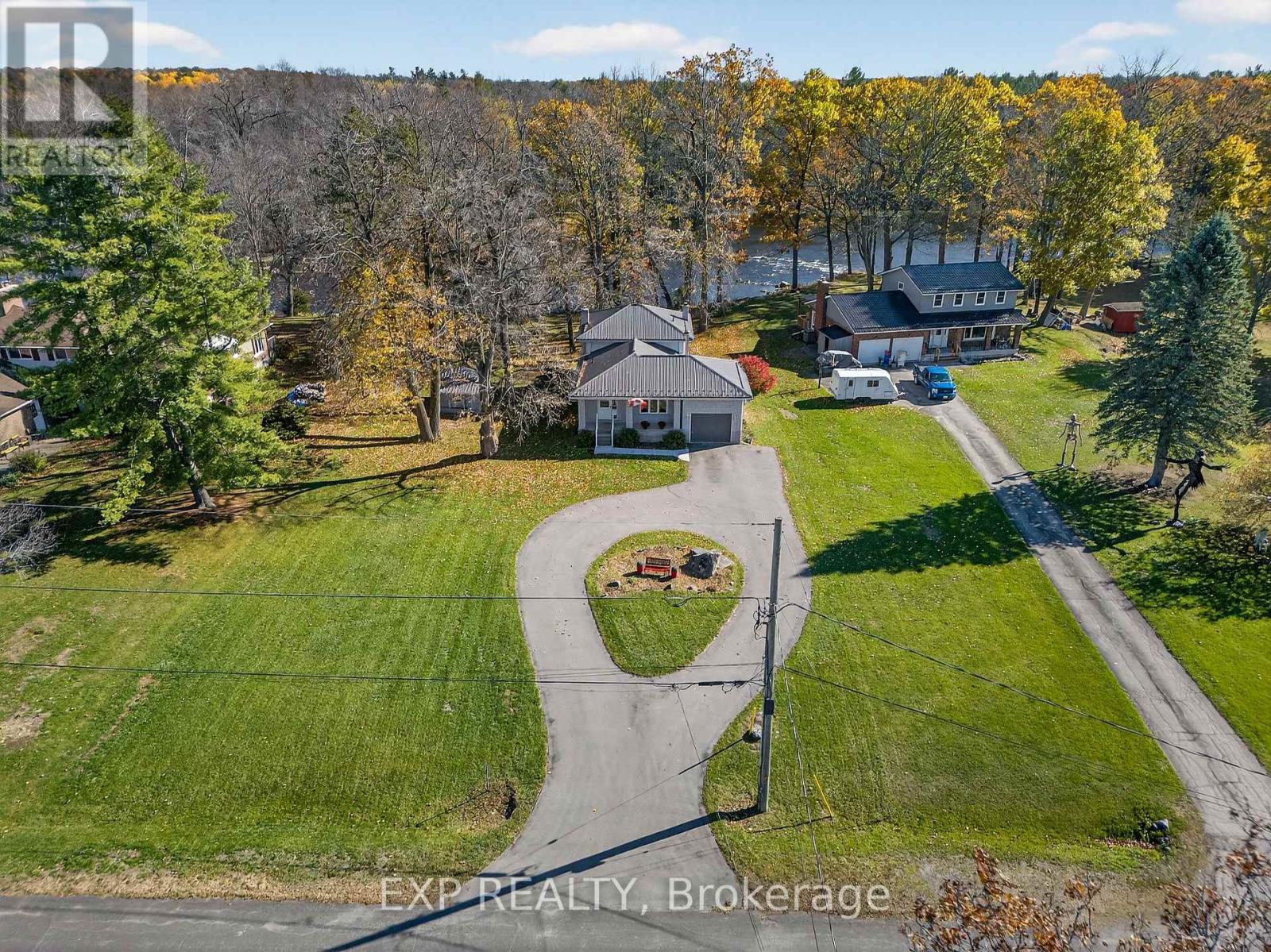 47 Fox Lane, Belleville (Thurlow Ward), Ontario  K0K 2B0 - Photo 38 - X12494734