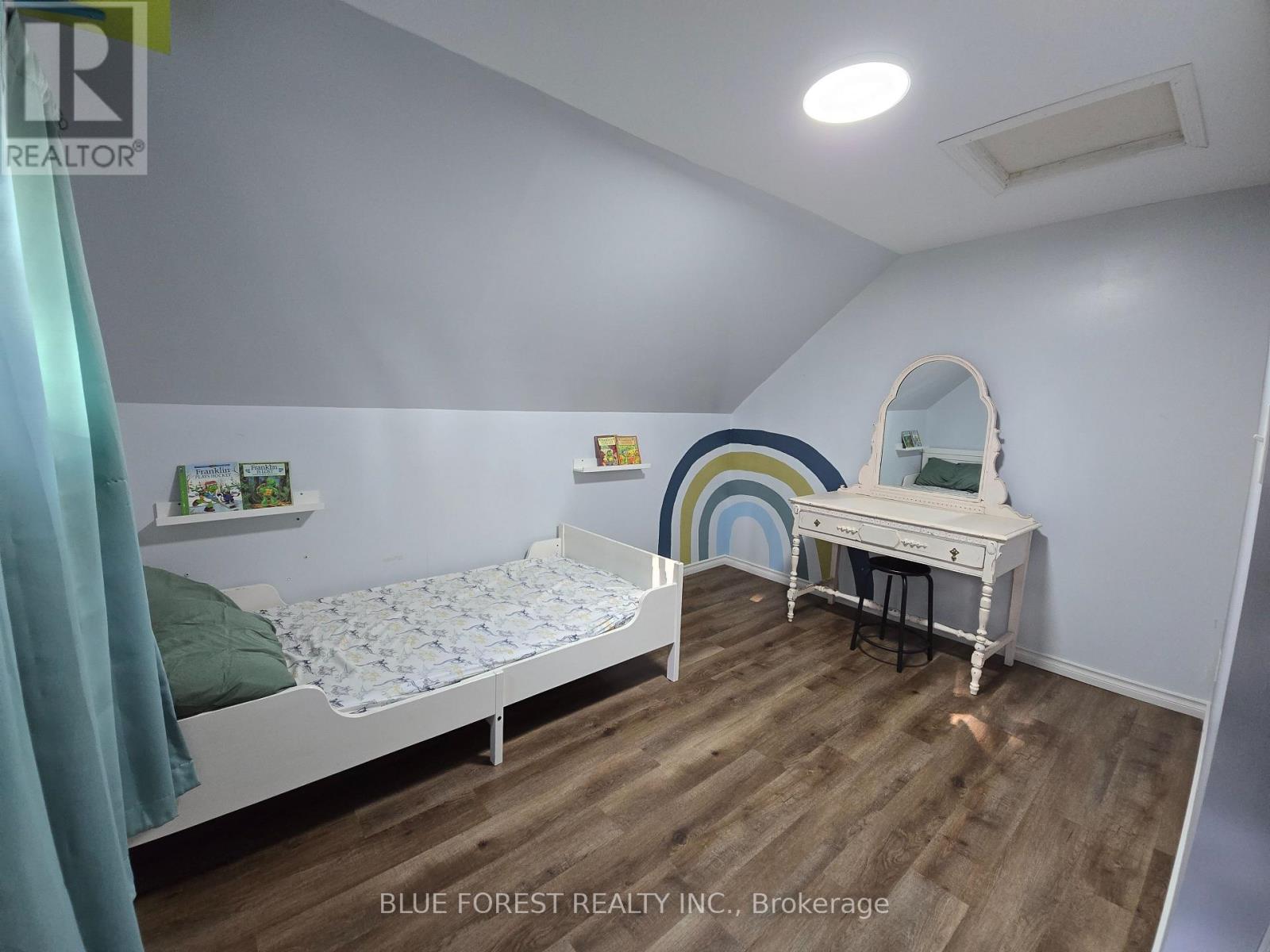 138 Centre Centre, West Elgin (Rodney), Ontario  N0L 2C0 - Photo 18 - X12494674