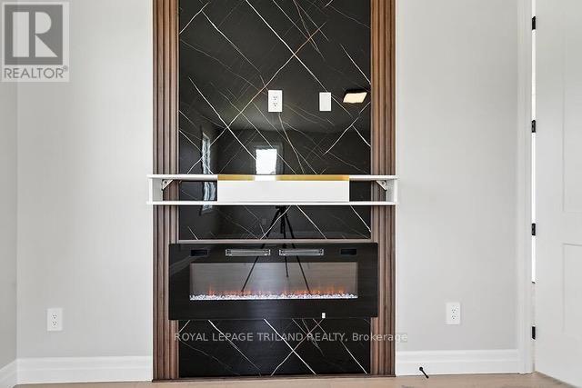 4203 Liberty Crossing, London South (South V), Ontario  N6P 0L1 - Photo 25 - X12494700