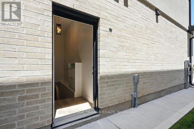 4203 Liberty Crossing, London South (South V), Ontario  N6P 0L1 - Photo 36 - X12494700